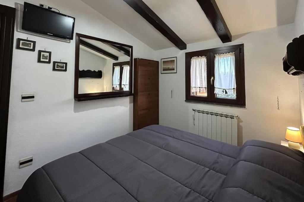 Free Parking La Bianca Neve Cottage Castel Di Sangro Extérieur photo